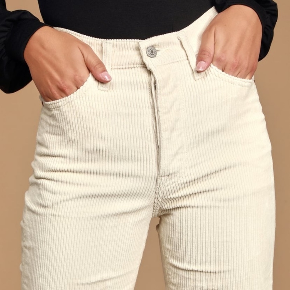 NWT Levi’s Ribcage Straight Ankle Corduroy Pants - Picture 9 of 15